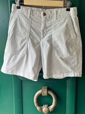 GAP White Women's Casual Patch-Pocket Shorts